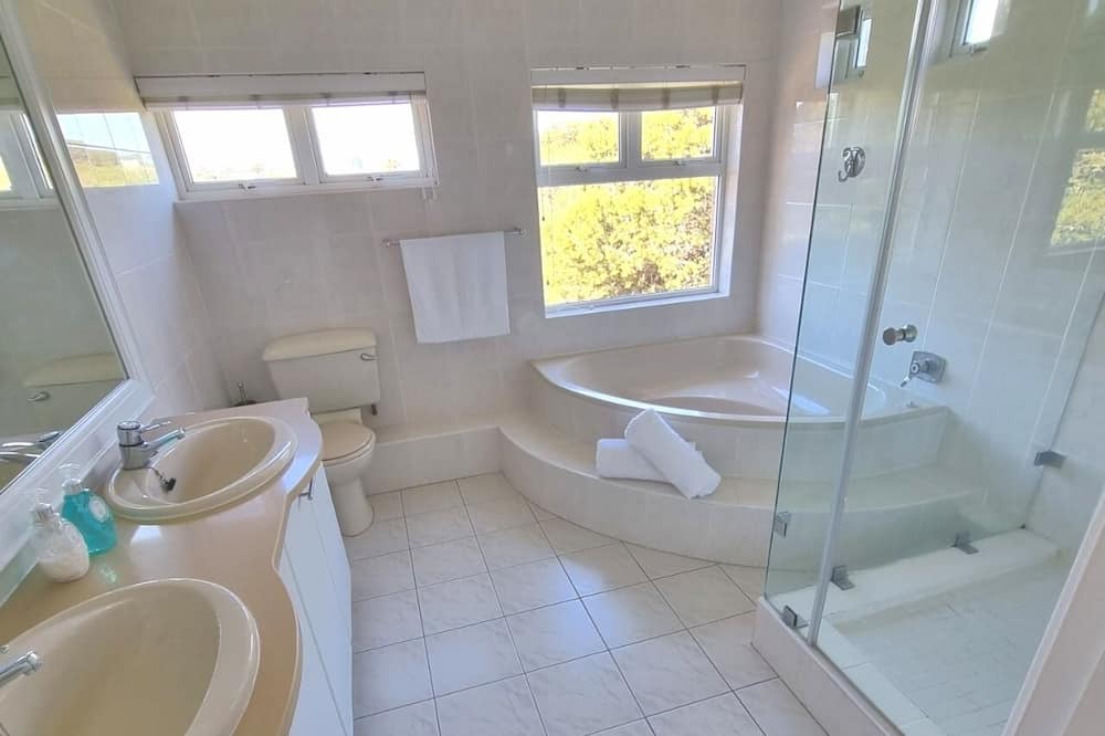 Photo of Bathroom in Walmer