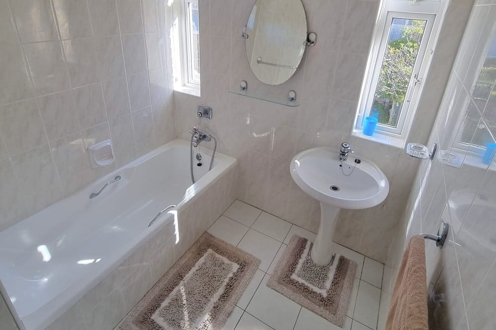 Photo of Bathroom in Walmer