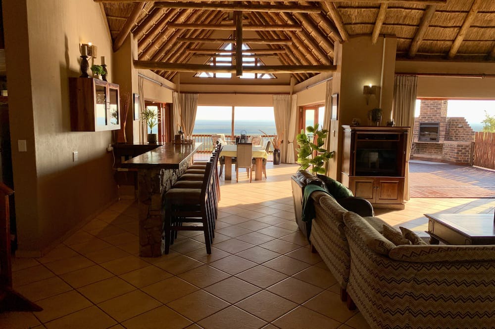 Photo of Livingroom in Bela-Bela