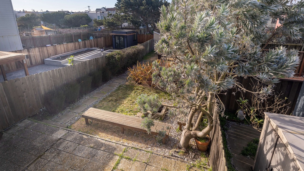 Photo of Outdoor in Outer Sunset