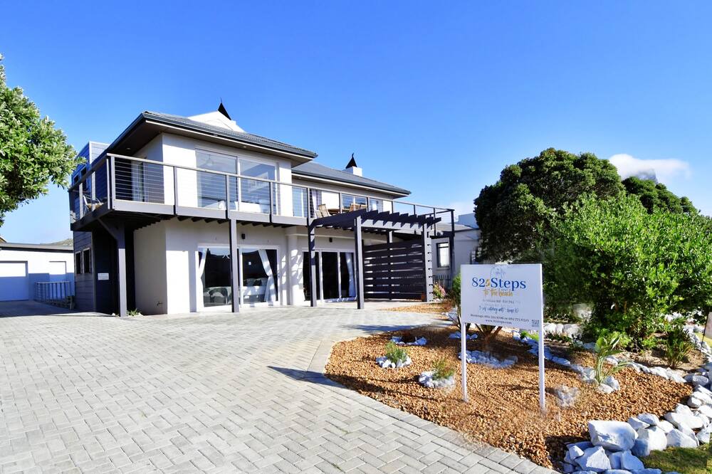 Photo of Others in Pringle Bay