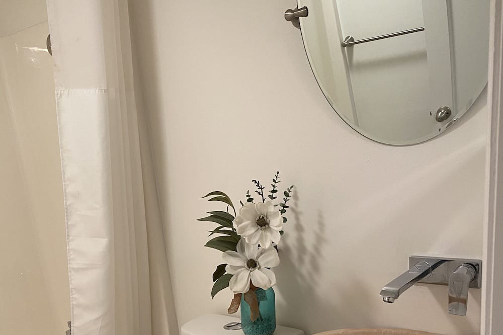 Photo of Bathroom in Outer Richmond