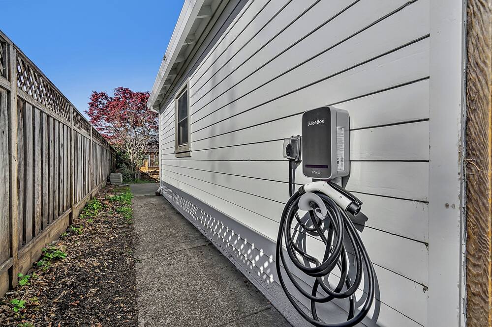 Photo of Outdoor in Montgomery Village
