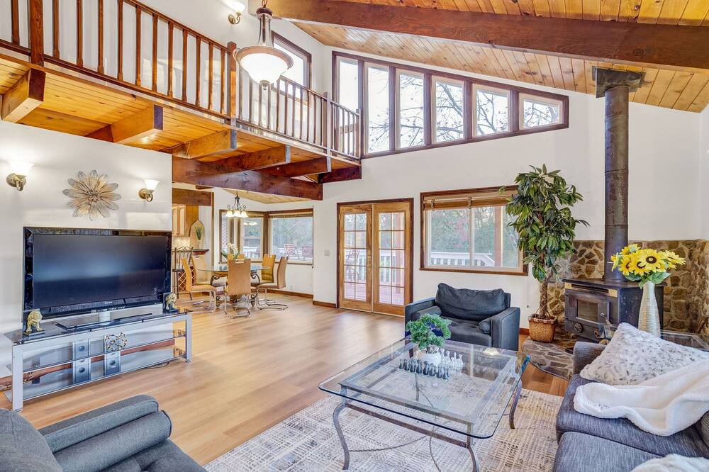 Photo of Livingroom in Santa Rosa