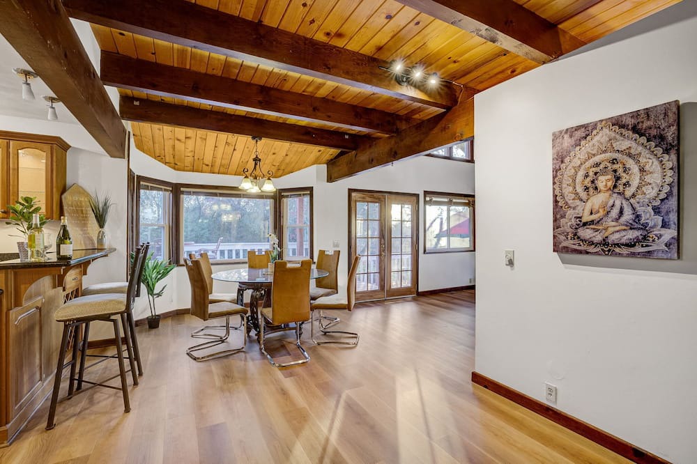 Photo of Livingroom in Santa Rosa