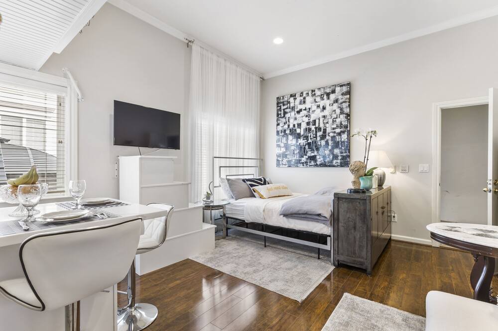 Photo of Bedroom in Outer Richmond