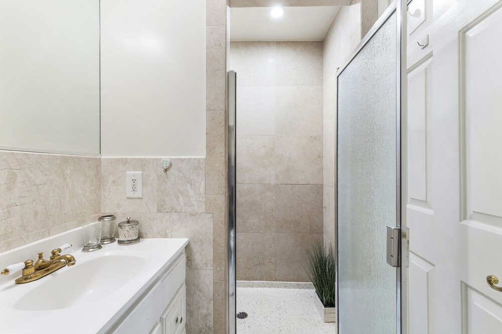 Photo of Bathroom in Outer Richmond