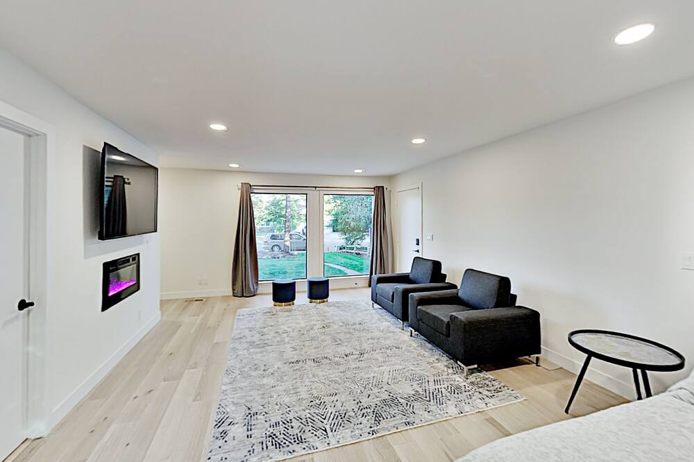Photo of Livingroom in Napa