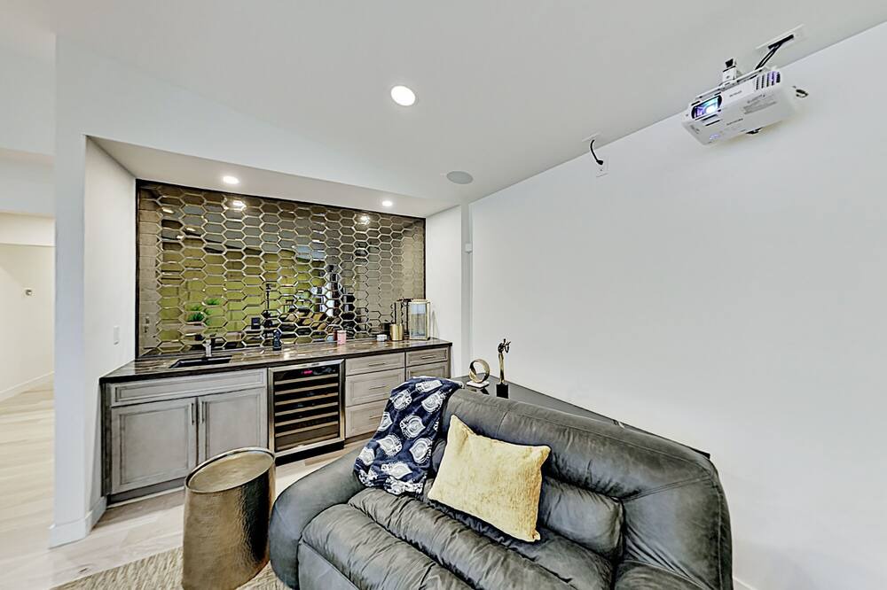 Photo of Livingroom in Napa