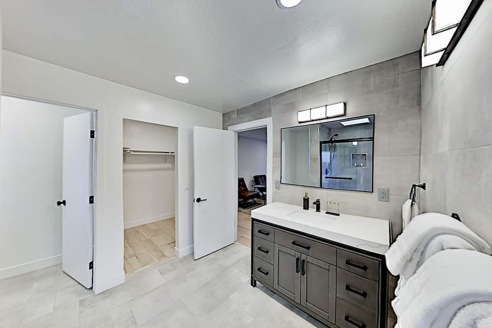 Photo of Bedroom in Napa