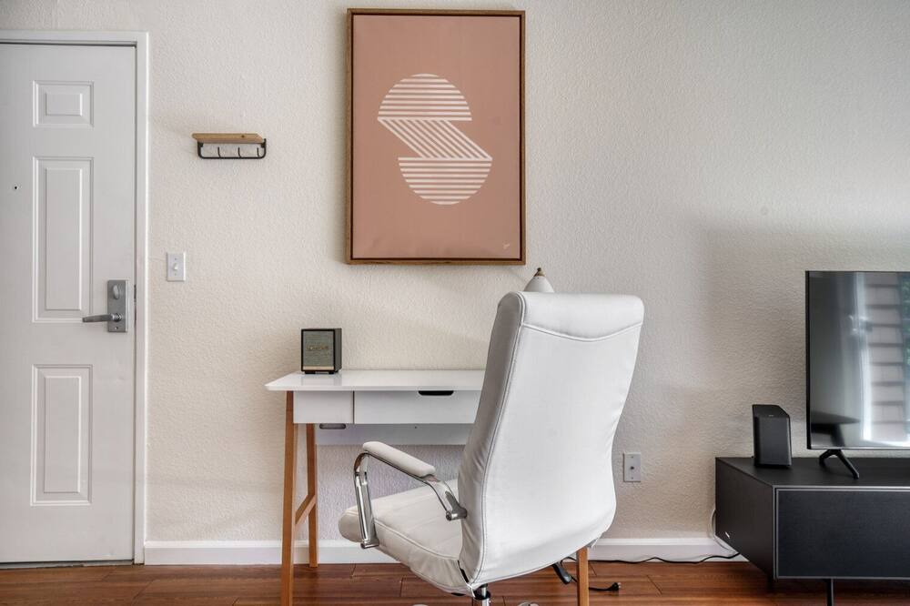 Photo of Bedroom in Morse Park
