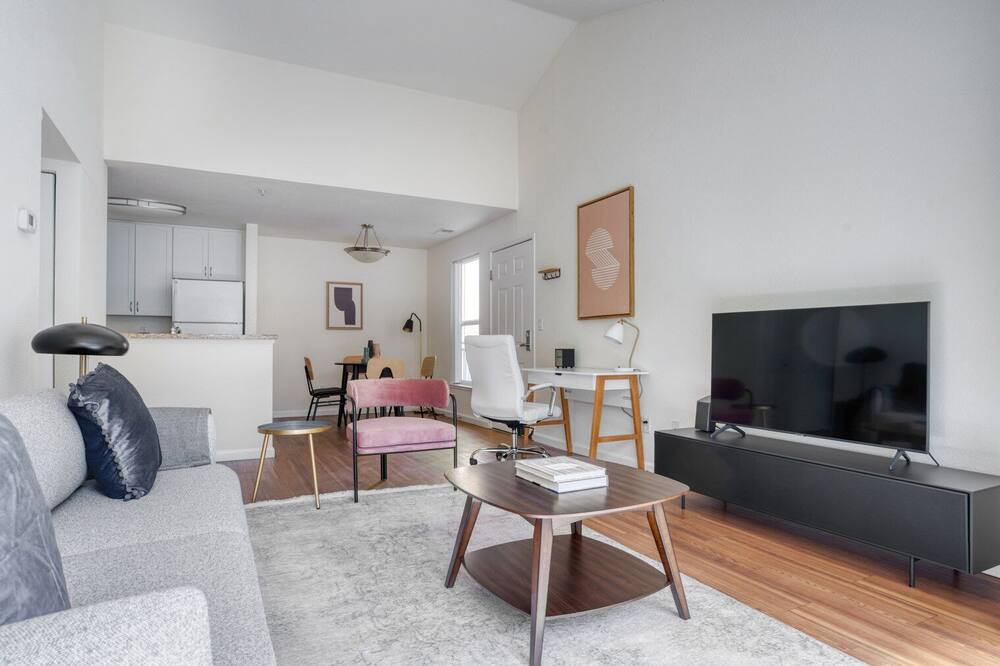 Photo of Livingroom in Morse Park