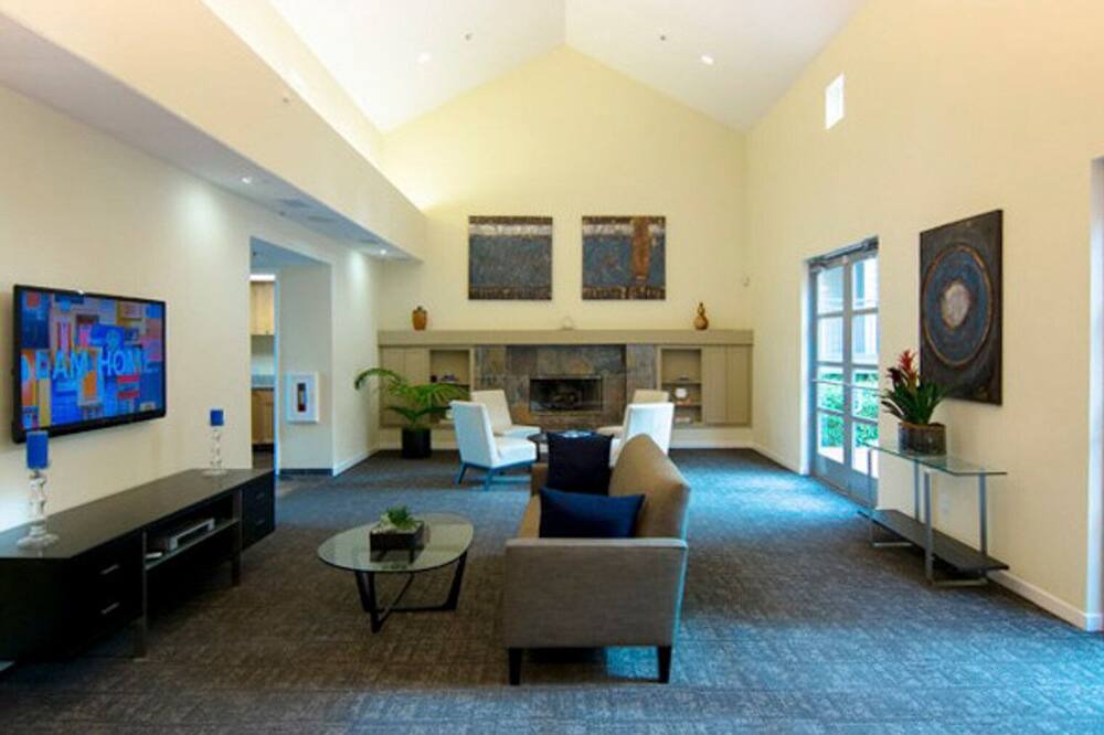 Photo of Livingroom in Morse Park