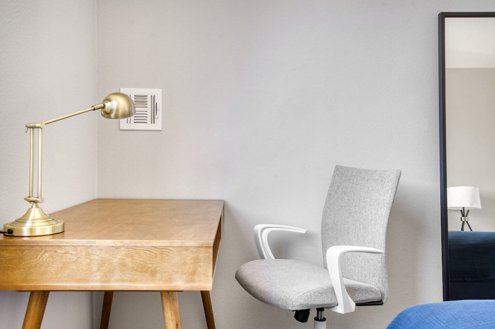 Photo of Bedroom in Sunnyvale West