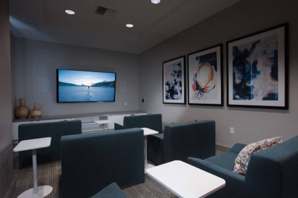 Photo of Livingroom in San Bruno