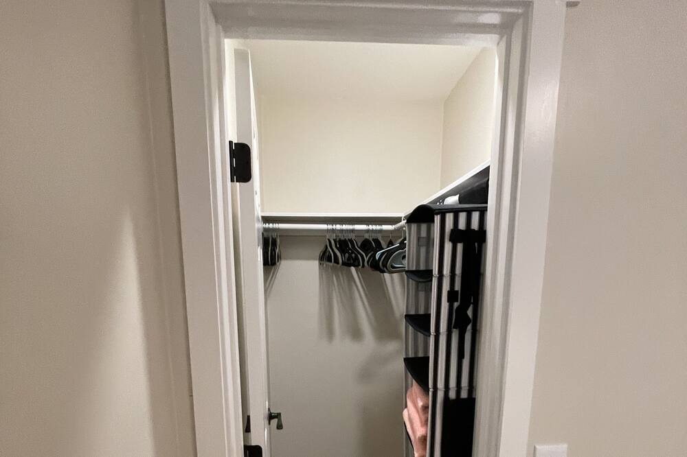 Photo of Bedroom in Oakland