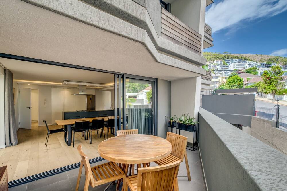 Photo of Patio Balcony in Three Anchor Bay