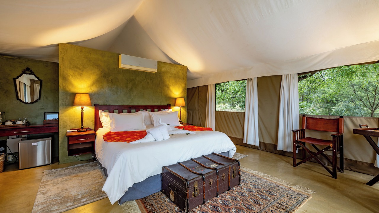 Photo of Bedroom in Thorny Bush Game Reserve