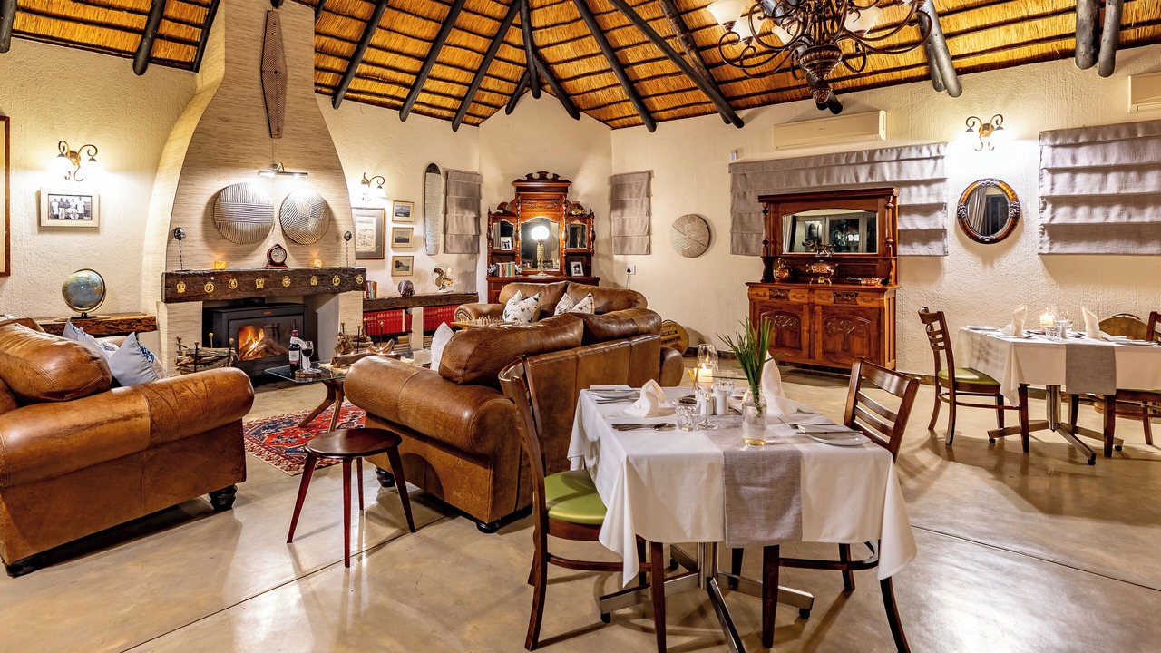 Photo of Livingroom in Thorny Bush Game Reserve