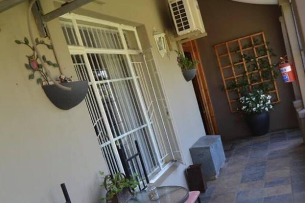 Photo of Patio Balcony in Aliwal North