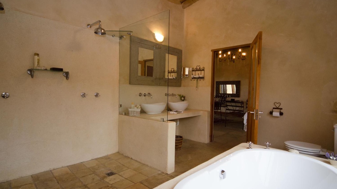 Photo of Bathroom in Caledon