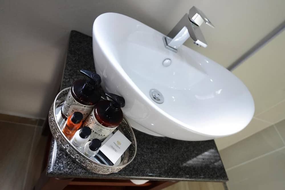 Photo of Bathroom in Vryburg