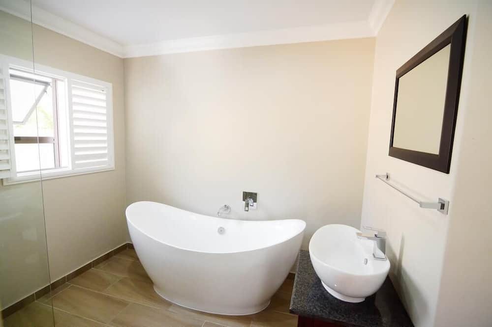 Photo of Bathroom in Vryburg