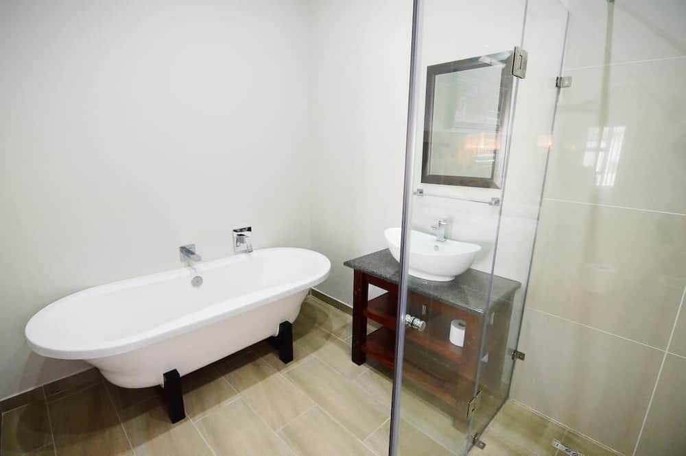 Photo of Bathroom in Vryburg