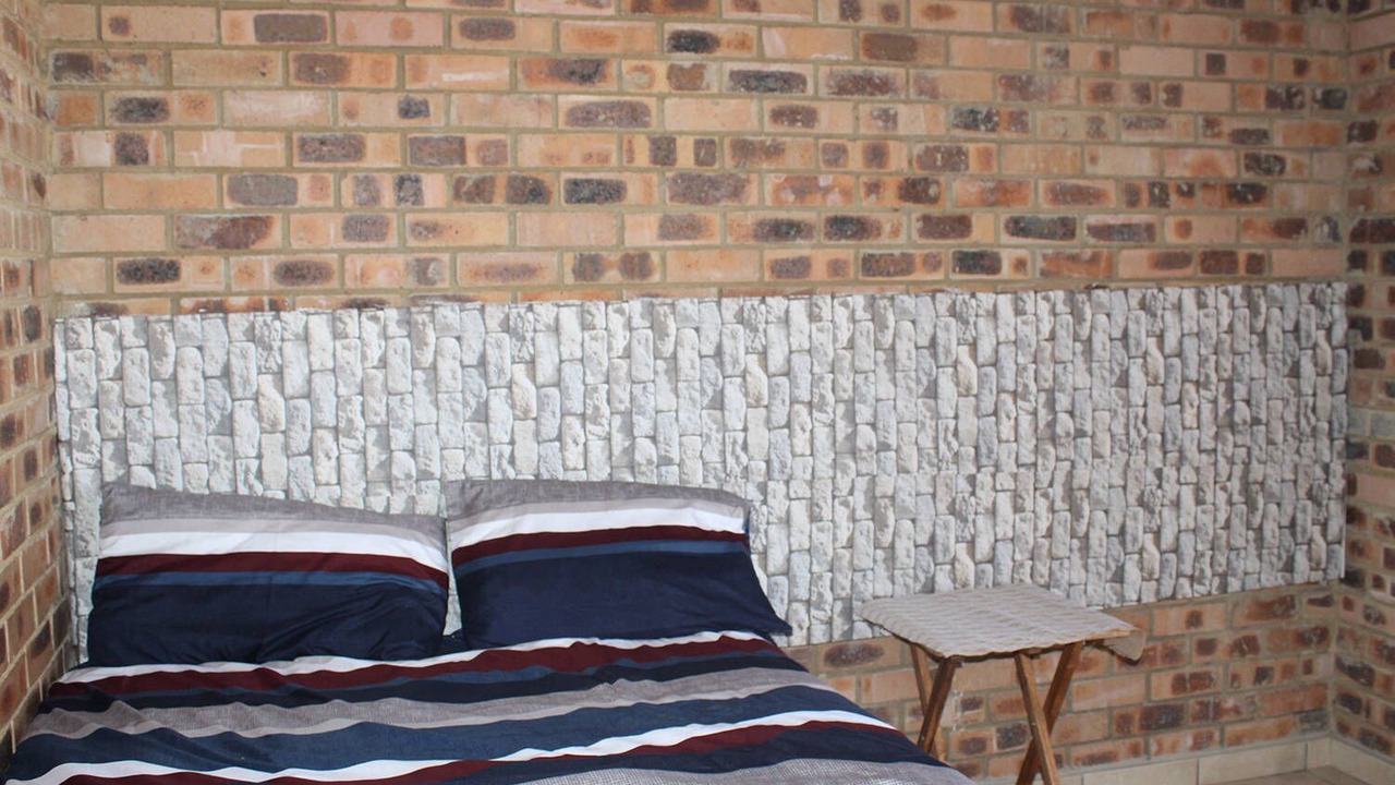 Photo of Bedroom in Emalahleni