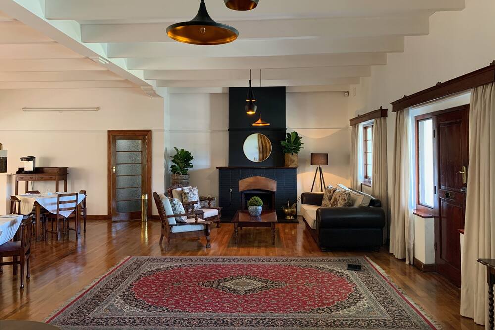 Photo of Livingroom in Somerset West