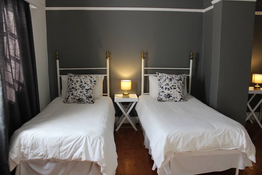 Photo of Bedroom in Somerset West
