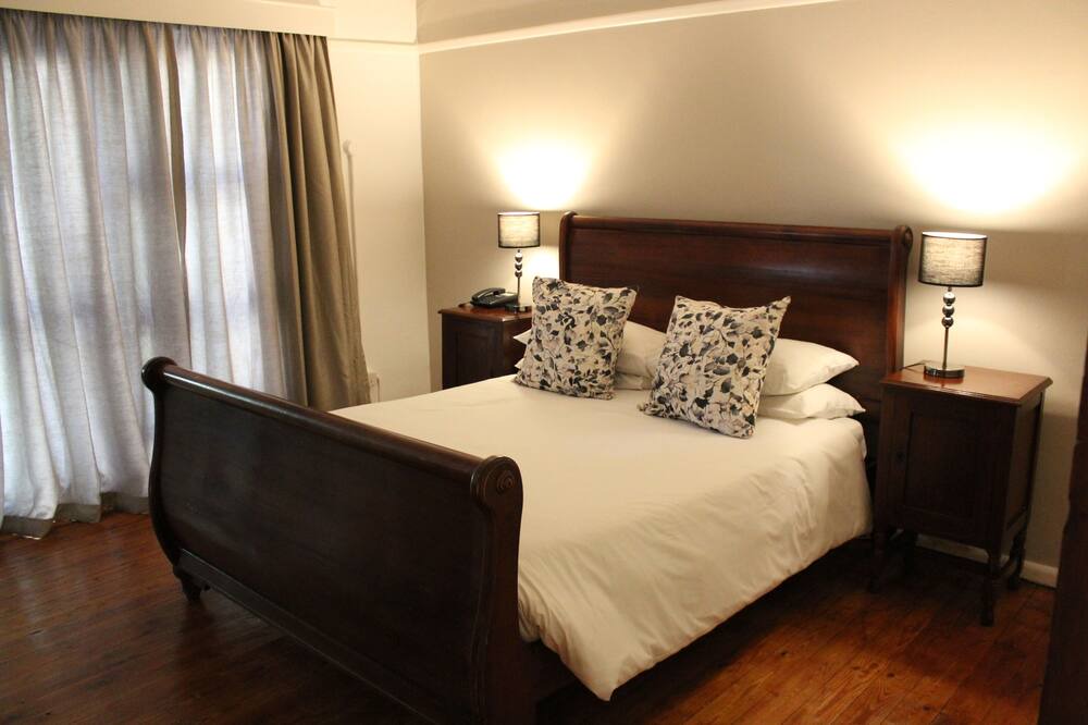 Photo of Bedroom in Somerset West