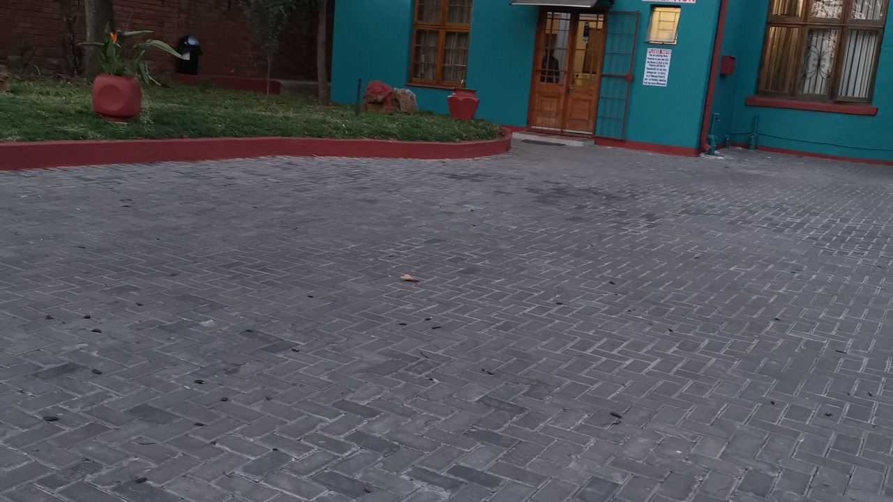 Photo of Outdoor in Sunnyside