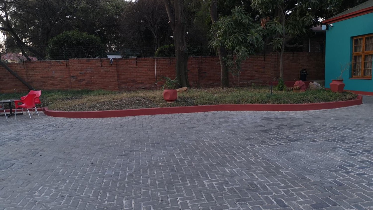 Photo of Outdoor in Sunnyside