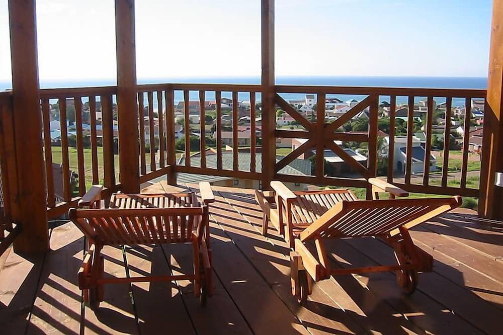 Photo of Patio Balcony in Wavecrest