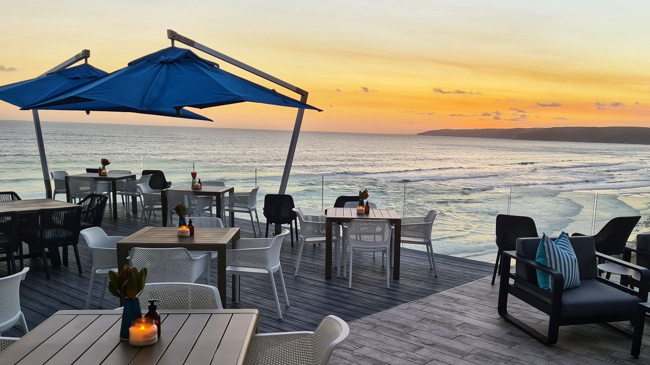 Photo of Patio Balcony in Wilderness Beach