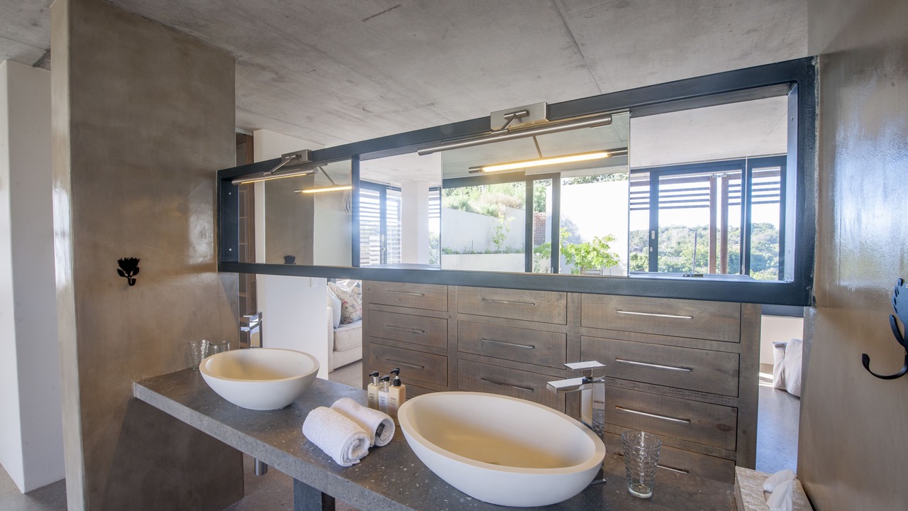 Photo of Bathroom in Robberg Beach