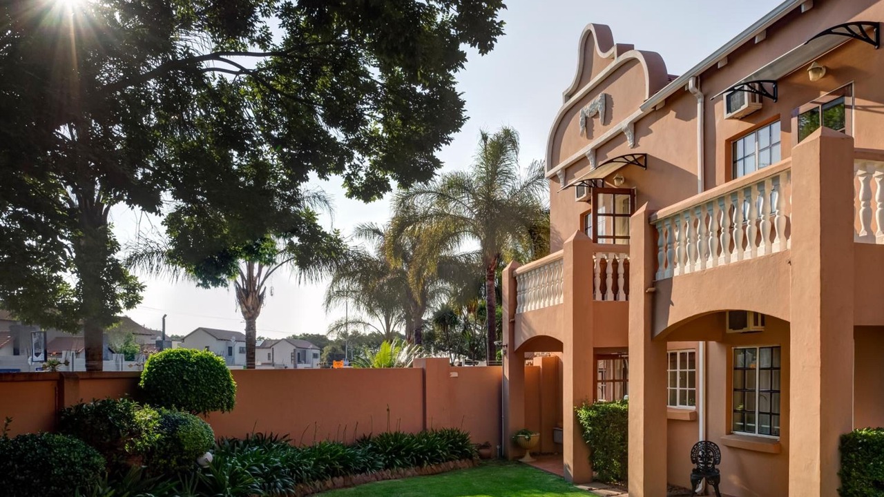 Photo of Outdoor in Menlo Park