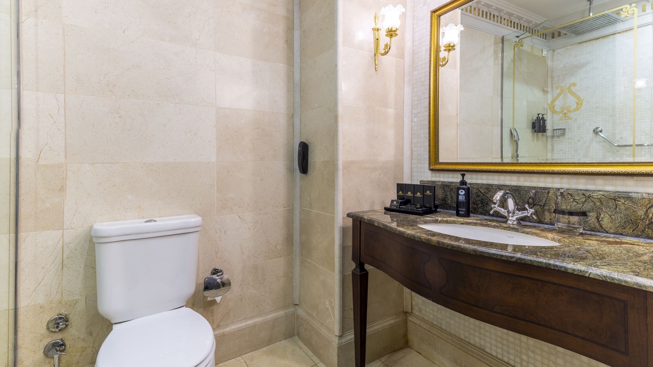 Photo of Bathroom in Asmali Mescit