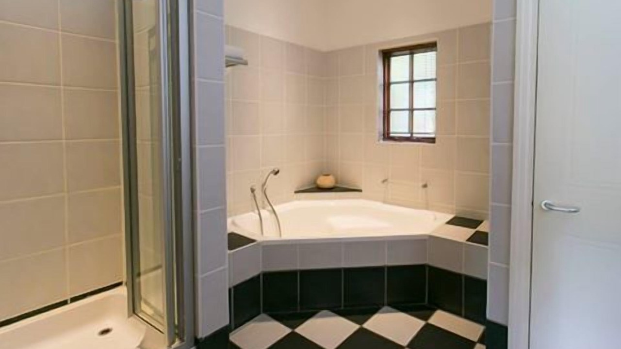 Photo of Bathroom in Oudtshoorn