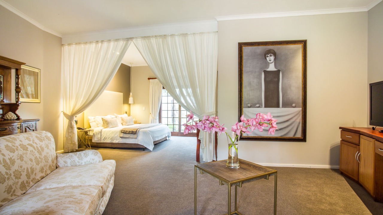 Photo of Bedroom in Oudtshoorn