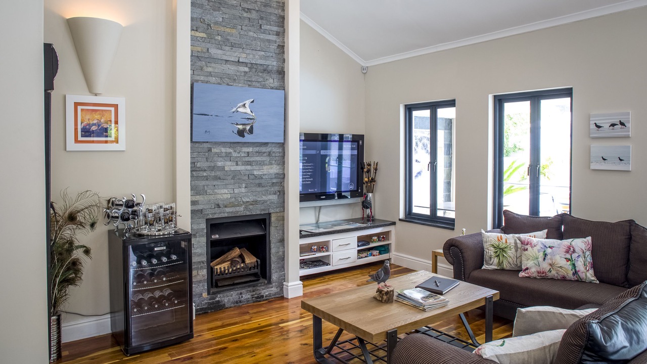 Photo of Livingroom in Old Place