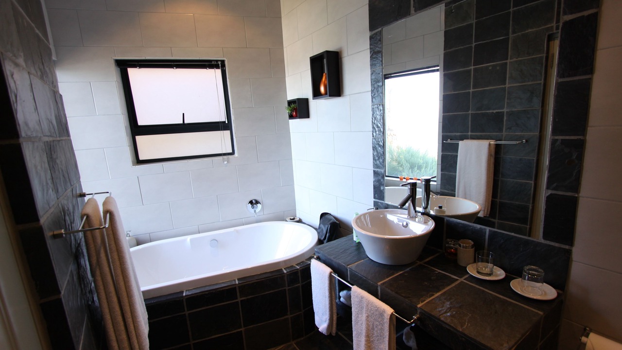 Photo of Bathroom in Glencairn