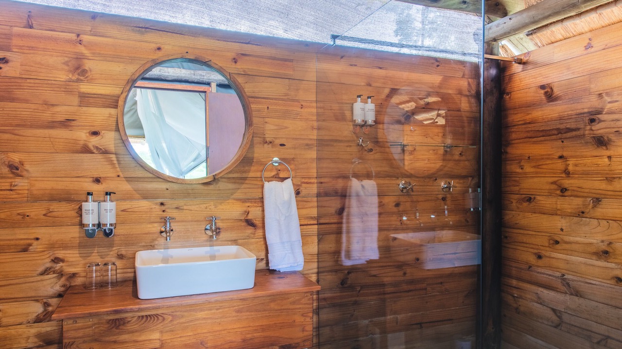 Photo of Bathroom in Thorny Bush Game Reserve