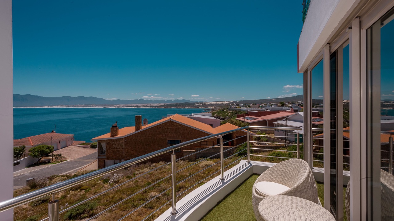 Photo of Patio Balcony in De Kelders
