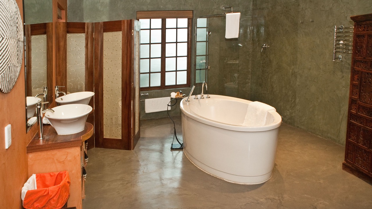 Photo of Bathroom in Pollok Beach