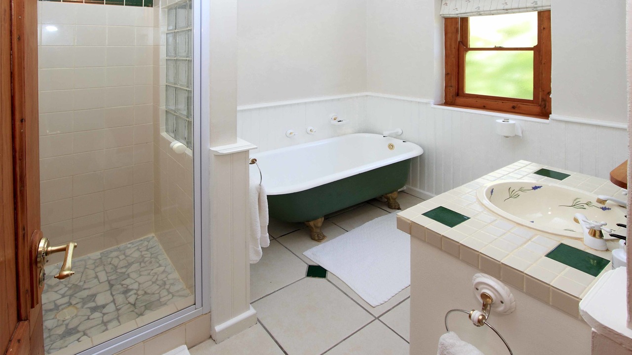 Photo of Bathroom in Montagu