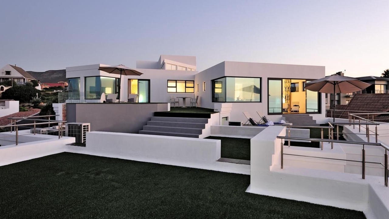 Photo of Patio Balcony in De Kelders