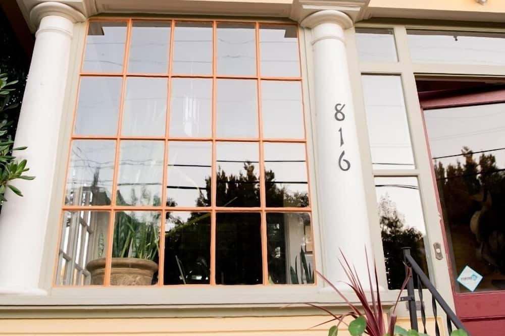 Photo of Outdoor in Central San Mateo