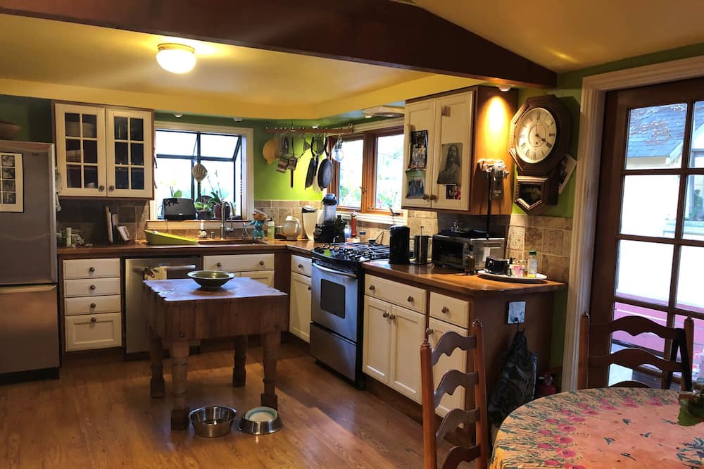 Photo of Kitchen in Central San Mateo